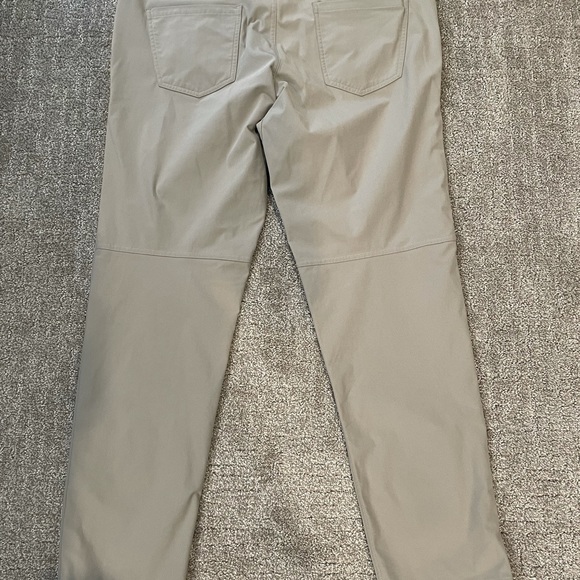 Lululemon men’s ABC pants. - Picture 5 of 13